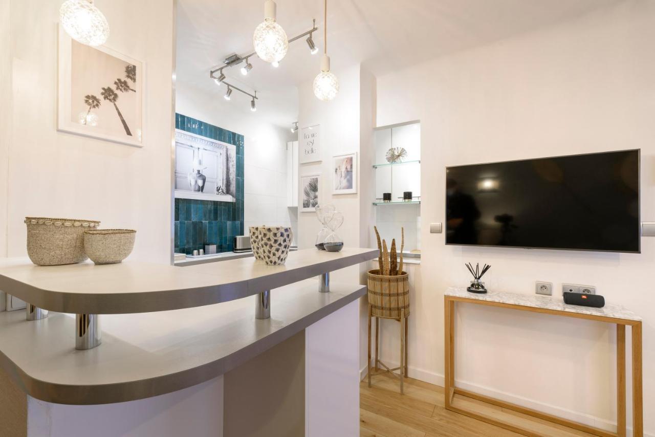 Host Inn Sweet Croisette 칸느 외부 사진
